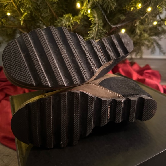 Sorel Joanie Sweater Wedge Boot - 8 - Picture 6 of 11